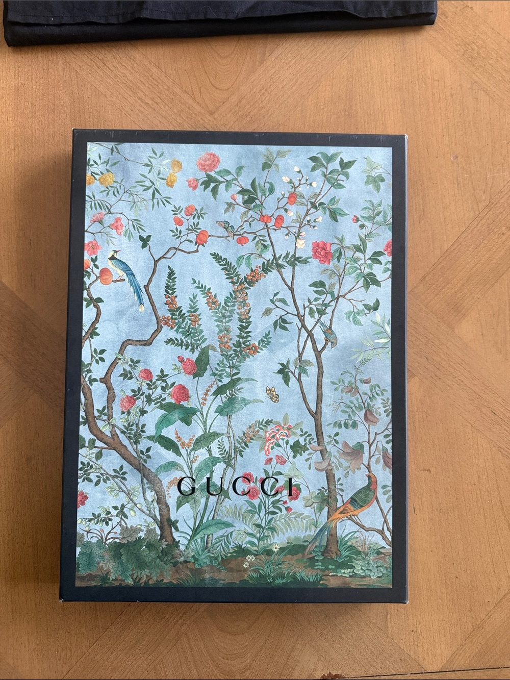 Gucci Blue Bird GG Canvas Zip Pouch with Peach Floral Motif - Picture 5 of 5